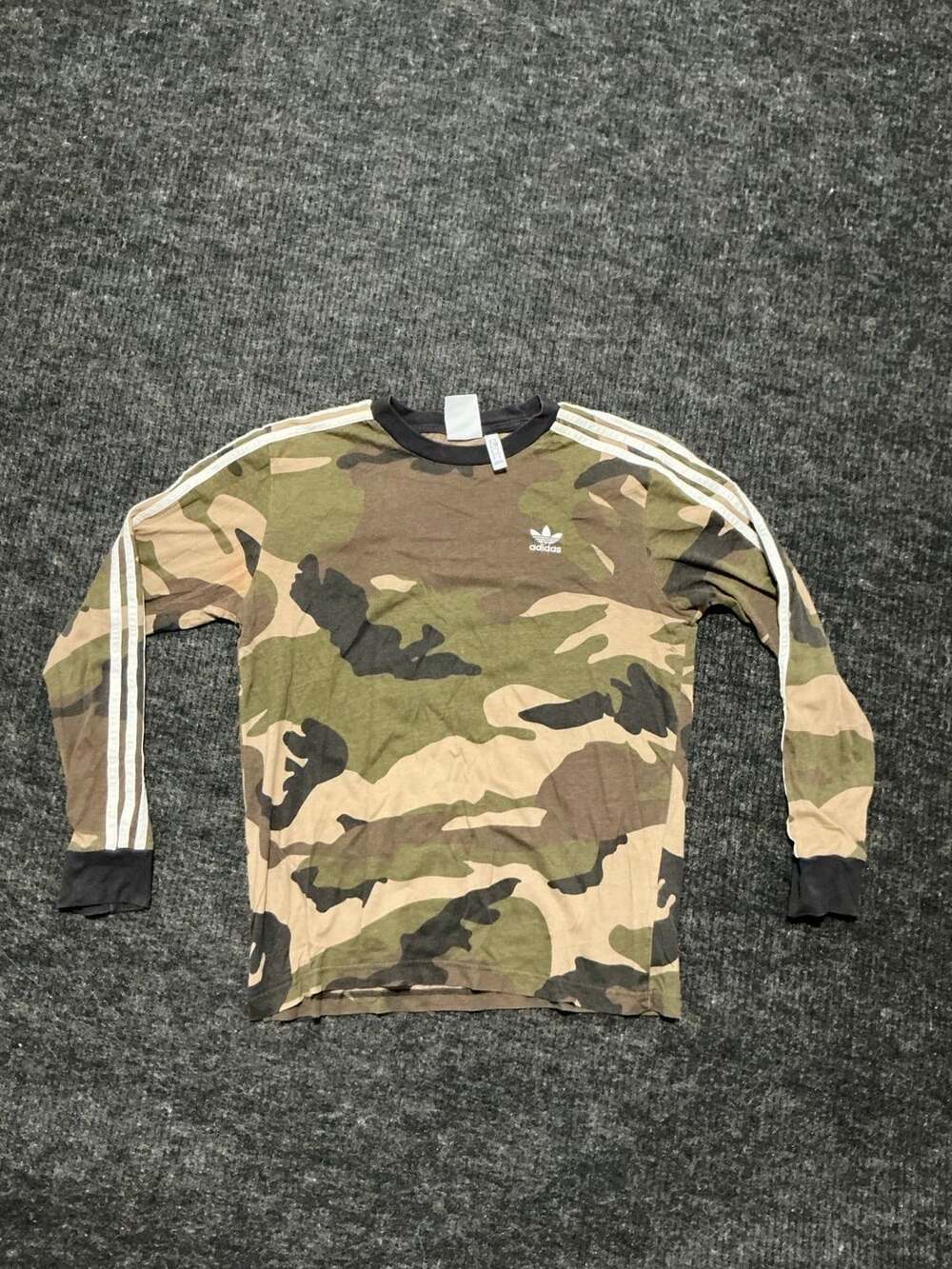Adidas Long Sleeve Camo Top Mens Size Small Crewneck Used